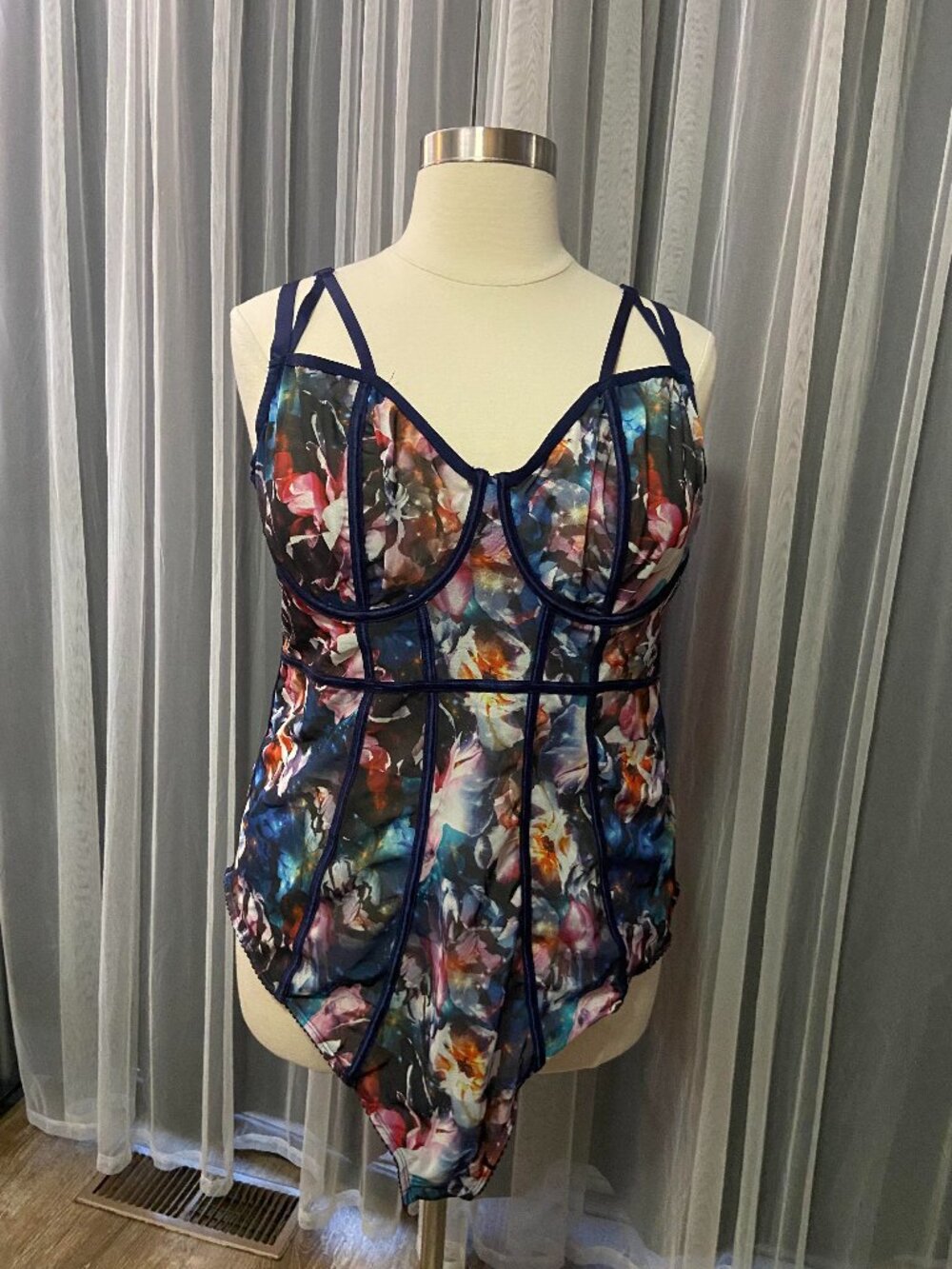 Torrid Floral Galaxy Print Blue Body suit Size 4